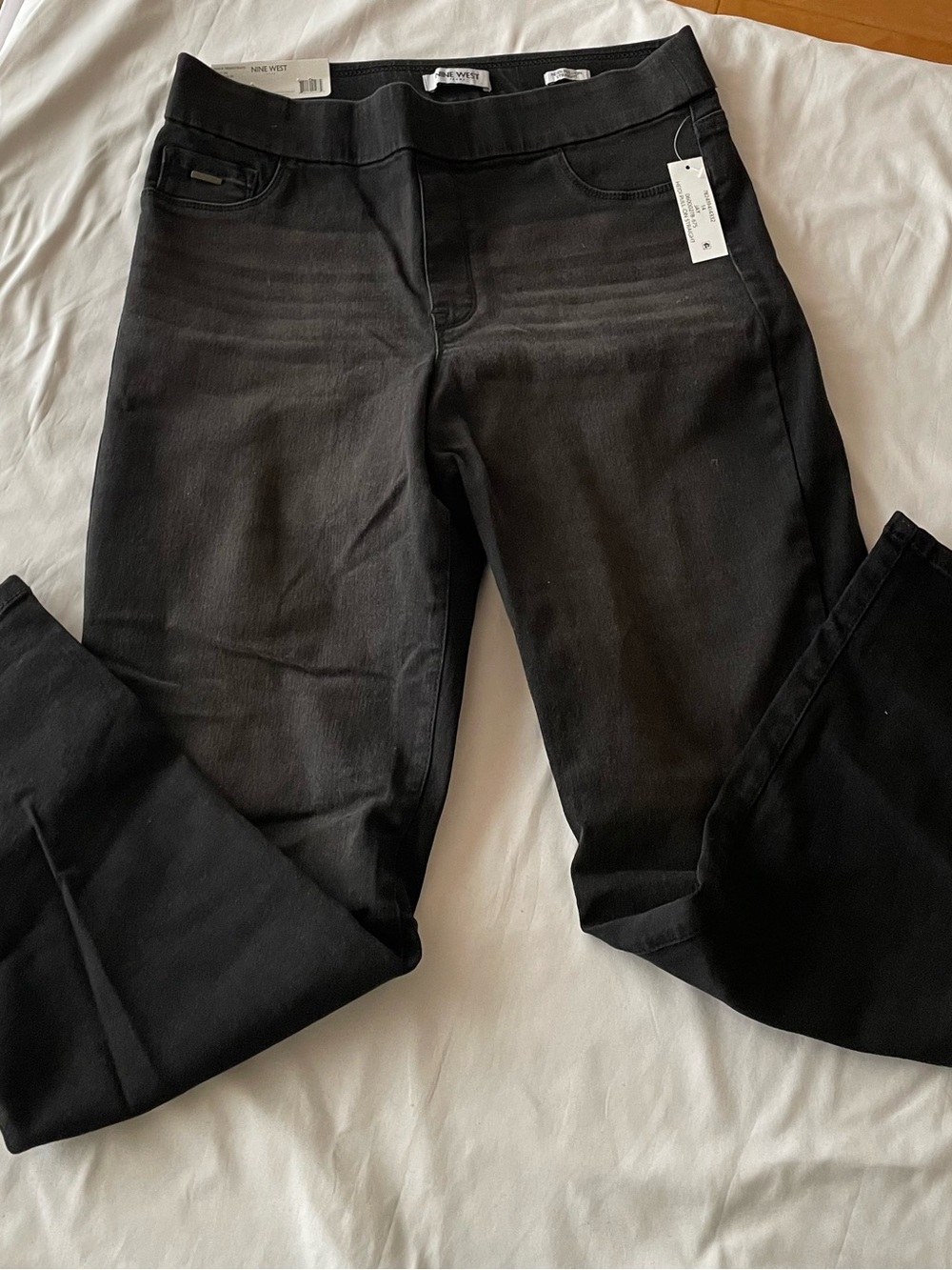 NWT! Nine West Heidi Women’s Black Pull-On Straight Jeans, Sz 14